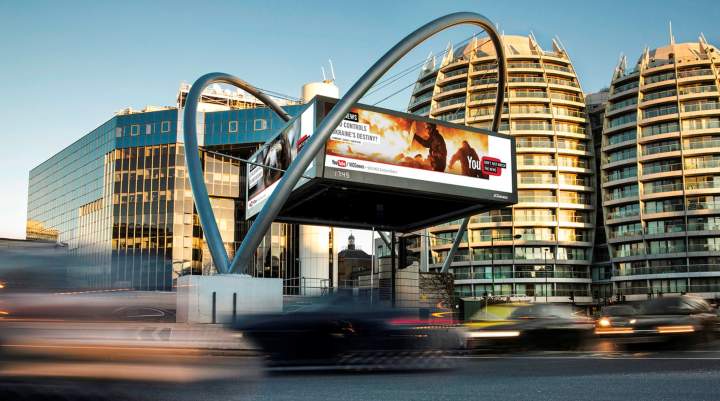 DOOH billboard in situ