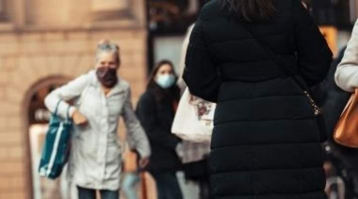 High street shoppers