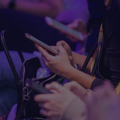 people-playing-on-their-phones