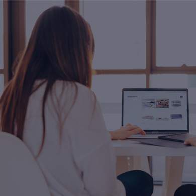 person sa at a computer