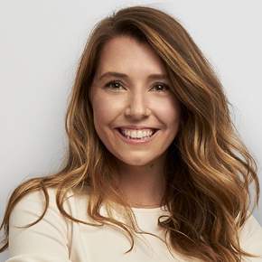 Lauren Wetzel Headshot
