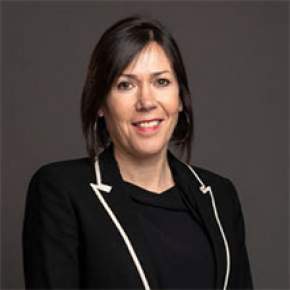 Tracy De Groose headshot