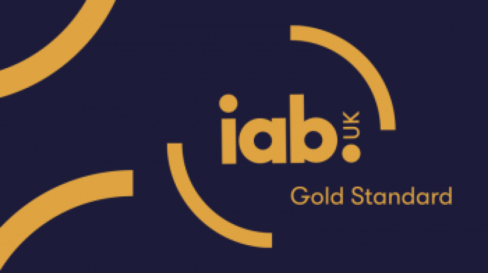 Gold standard logo